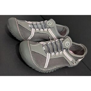 JBU water shoes, gray/lavender, size 9